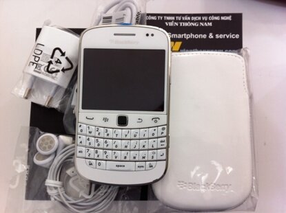 bb-9900-bold-white
