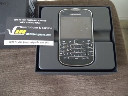 blackberry-9900-quoc-te