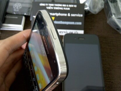 blackberry-9900-review