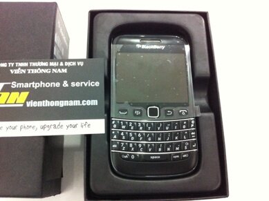 mo-hop-blackberry-9790