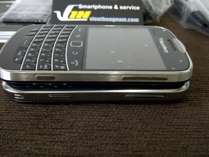 so-sanh-bb-9900-bold-9000