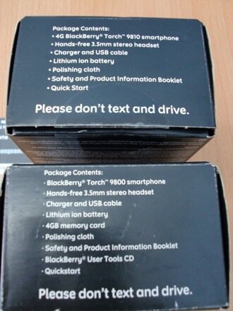 so-sanh-blackberry-9810-9800-3