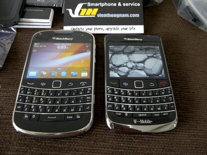 so-sanh-blackberry-9900-voi-9780