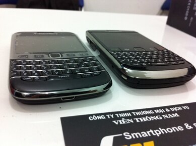 so-sanh-bold-9790-9780
