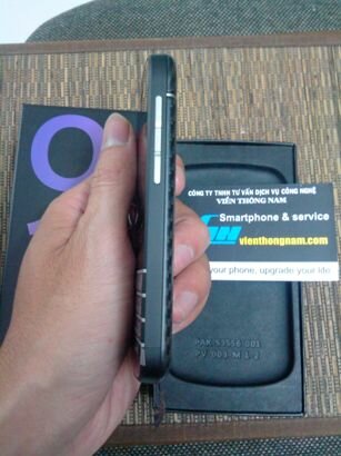 tren-tay-blackberry-q10